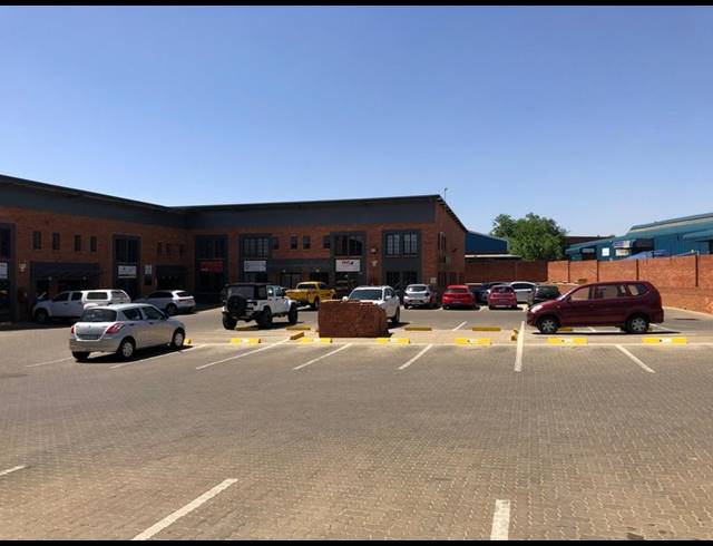 INDUSTRIAL PROPERTY TO RENT IN HENNOPSPARK